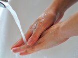 prevencia pred vírusmi, umývanie rúk, nosenie rúšok, dodržavanie odstrupov